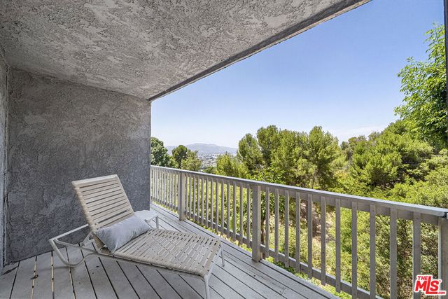 3543 Lavell Drive, Los Angeles, CA 90065