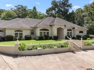 18737 Oakbrook Road, Tyler, TX 75703