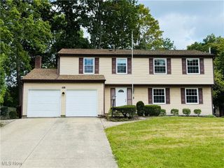 5601 Sunset Drive, Hudson, OH 44236