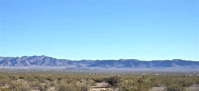 2917 S Pima Road, Golden Valley, AZ 86413