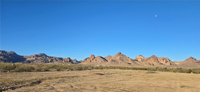 2917 S Pima Road, Golden Valley, AZ 86413