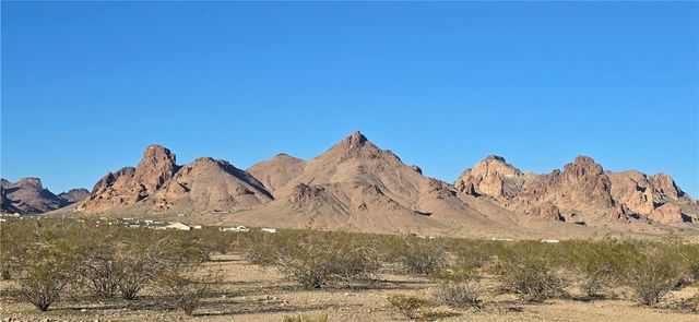 2917 S Pima Road, Golden Valley, AZ 86413