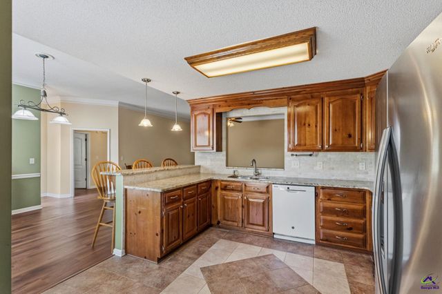 205 Autumn Woods Drive, Warner Robins, GA 31088