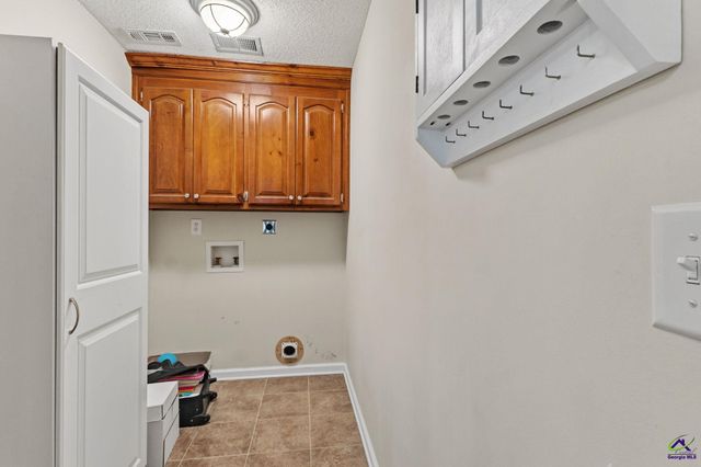 205 Autumn Woods Drive, Warner Robins, GA 31088