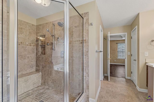 205 Autumn Woods Drive, Warner Robins, GA 31088