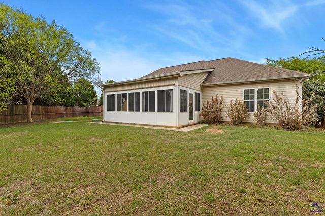 205 Autumn Woods Drive, Warner Robins, GA 31088