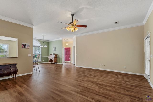 205 Autumn Woods Drive, Warner Robins, GA 31088