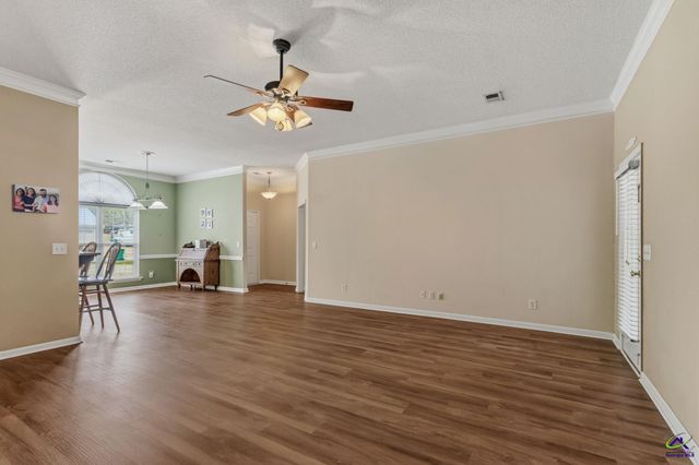 205 Autumn Woods Drive, Warner Robins, GA 31088