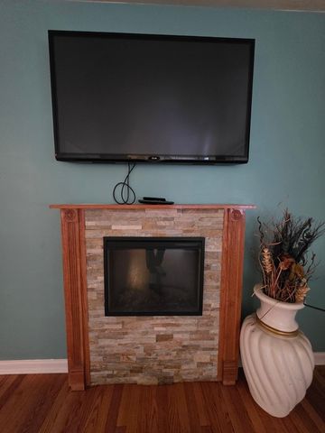 1222 E 170th Street, South Holland, IL 60473