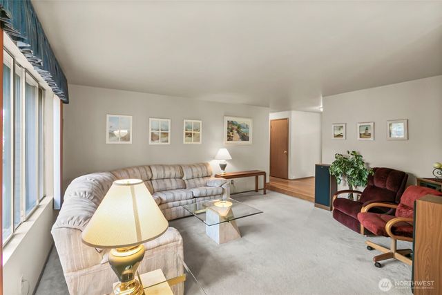 1031 SW 350th Place, Federal Way, WA 98023