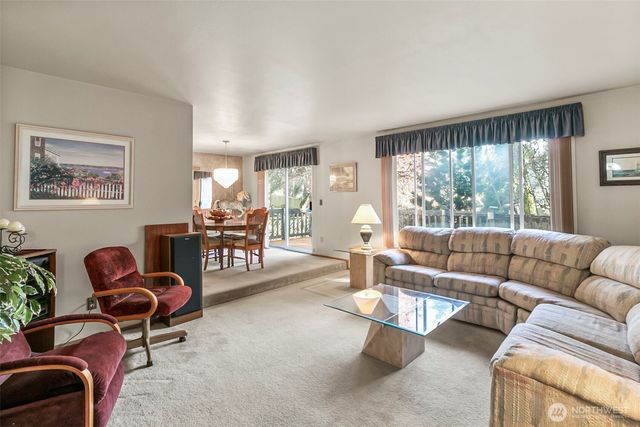 1031 SW 350th Place, Federal Way, WA 98023