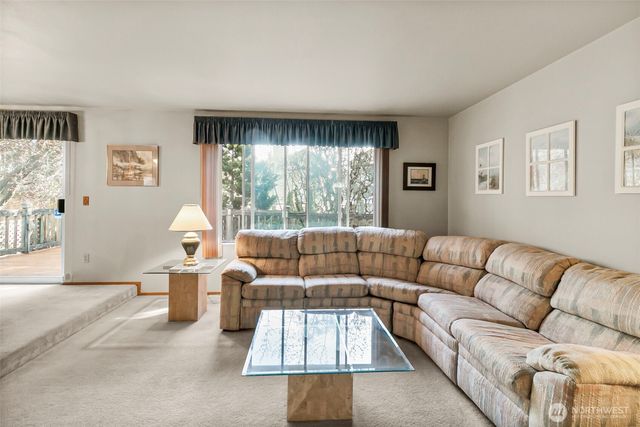 1031 SW 350th Place, Federal Way, WA 98023