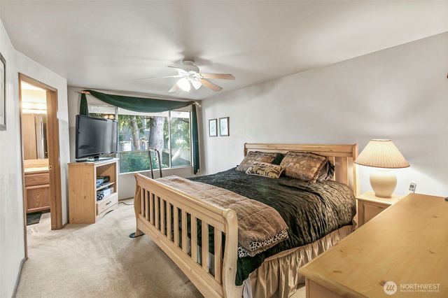 1031 SW 350th Place, Federal Way, WA 98023