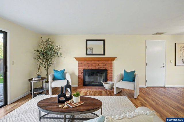 1525 NW Woodland Dr, Corvallis, OR 97330