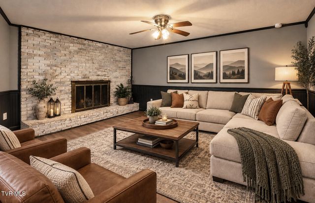 466 Old Hickory Circle, Mount Carmel, TN 37645