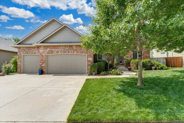 1425 E Summerlyn Drive, Derby, KS 67037