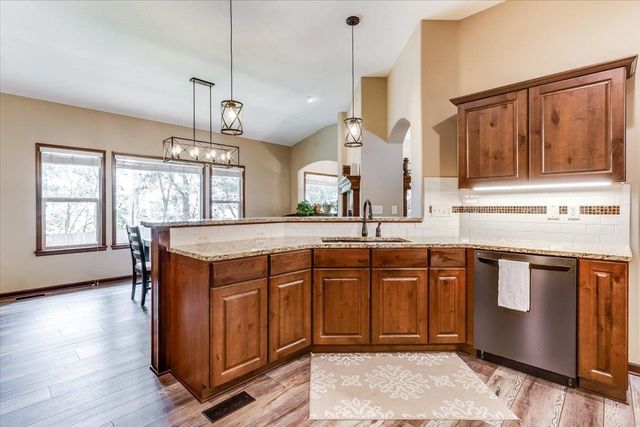 1425 E Summerlyn Drive, Derby, KS 67037
