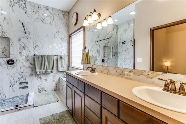 1425 E Summerlyn Drive, Derby, KS 67037