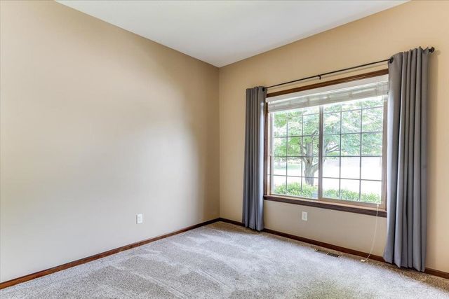 1425 E Summerlyn Drive, Derby, KS 67037