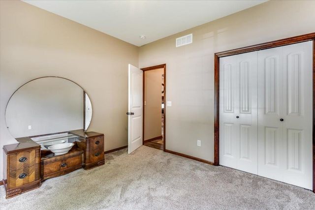 1425 E Summerlyn Drive, Derby, KS 67037
