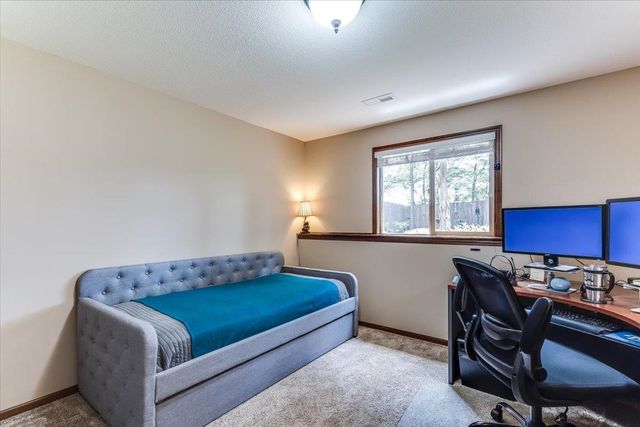 1425 E Summerlyn Drive, Derby, KS 67037