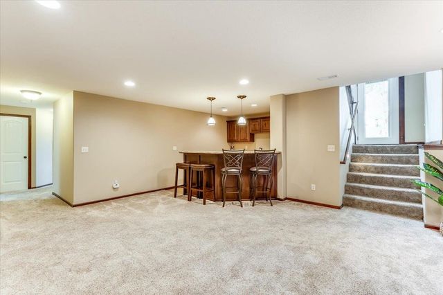 1425 E Summerlyn Drive, Derby, KS 67037