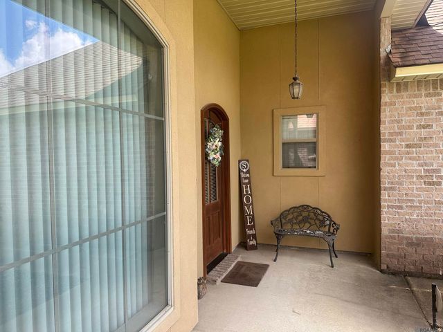 6342 Surrey Ln, Zachary, LA 70791