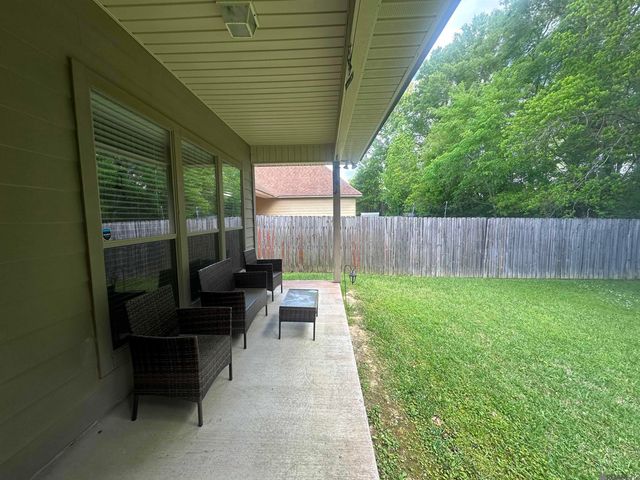 6342 Surrey Ln, Zachary, LA 70791
