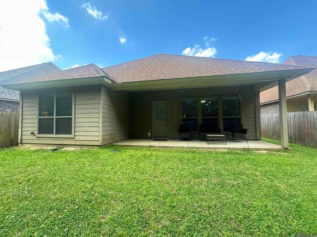 6342 Surrey Ln, Zachary, LA 70791