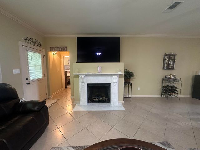 6342 Surrey Ln, Zachary, LA 70791