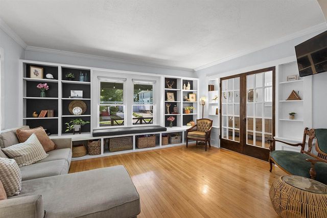 1017 ELIZA STREET, Green Bay, WI 54301