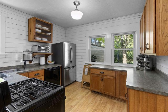 1017 ELIZA STREET, Green Bay, WI 54301