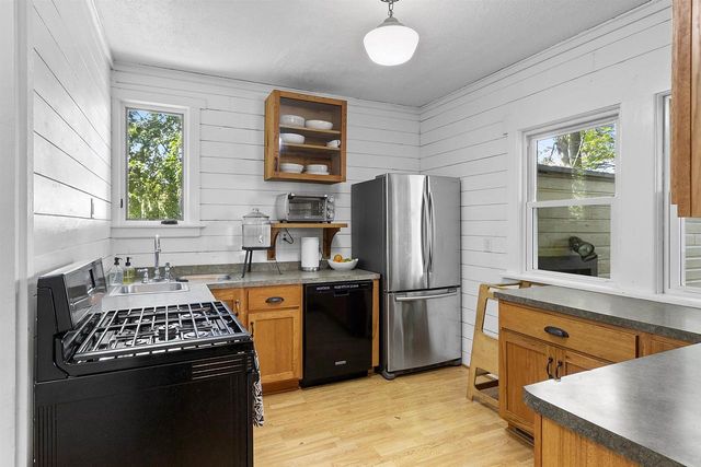 1017 ELIZA STREET, Green Bay, WI 54301