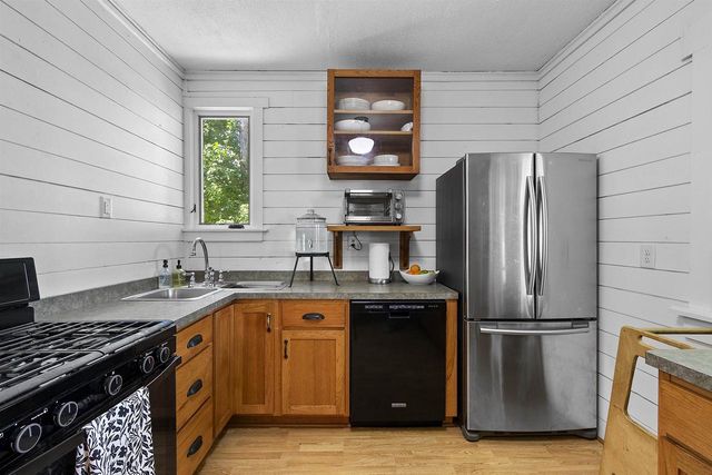 1017 ELIZA STREET, Green Bay, WI 54301