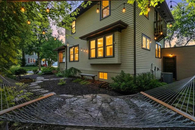 1017 ELIZA STREET, Green Bay, WI 54301