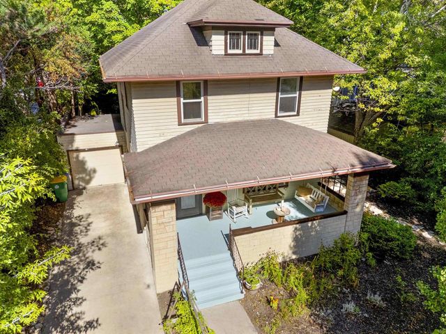 1017 ELIZA STREET, Green Bay, WI 54301