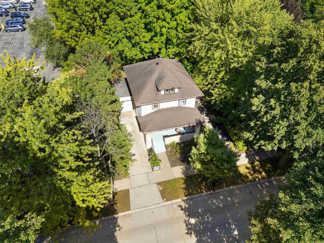 1017 ELIZA STREET, Green Bay, WI 54301