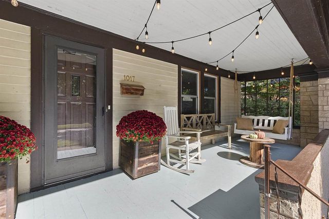 1017 ELIZA STREET, Green Bay, WI 54301