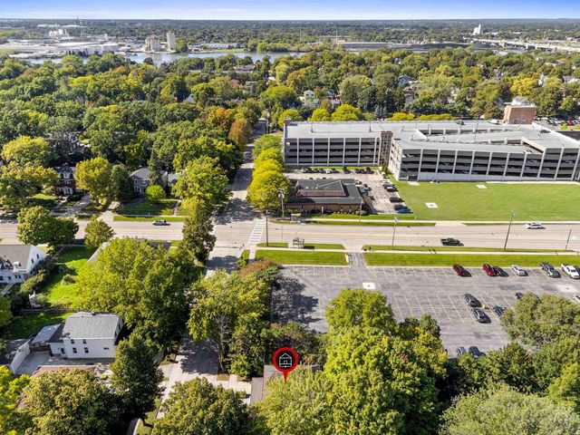 1017 ELIZA STREET, Green Bay, WI 54301