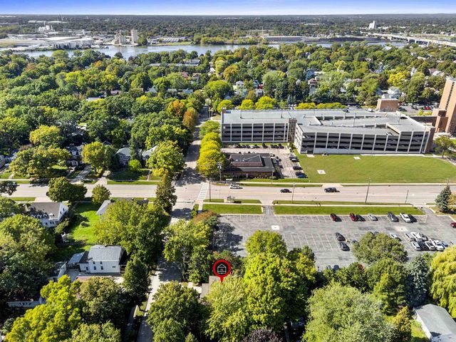 1017 ELIZA STREET, Green Bay, WI 54301