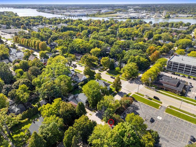 1017 ELIZA STREET, Green Bay, WI 54301