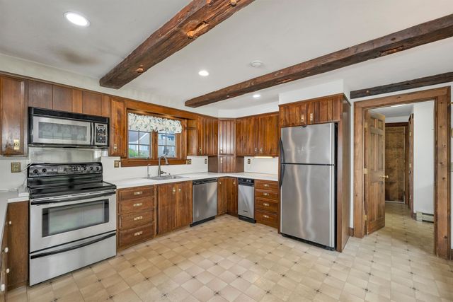 36 Blueberry Hill Road, Wolfeboro, NH 03894