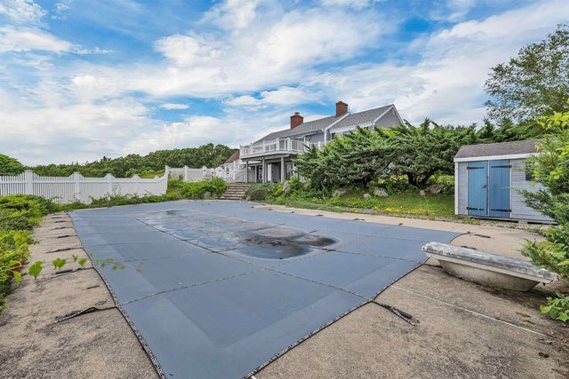 36 Blueberry Hill Road, Wolfeboro, NH 03894