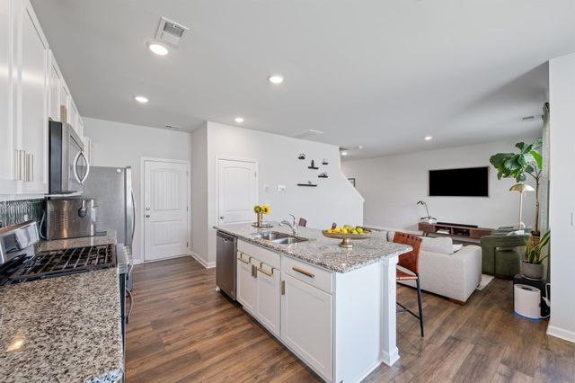 7051 Paisley Wood Dr, Antioch, TN 37013