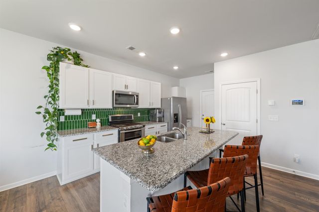 7051 Paisley Wood Dr, Antioch, TN 37013