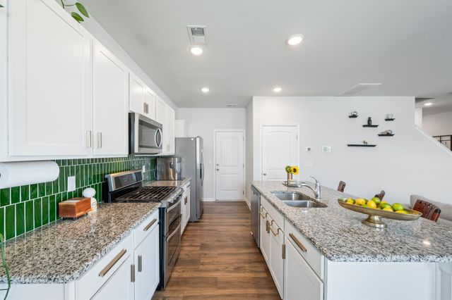 7051 Paisley Wood Dr, Antioch, TN 37013