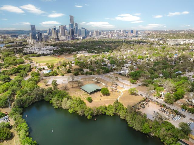 1706 Riverview ST, Austin, TX 78702