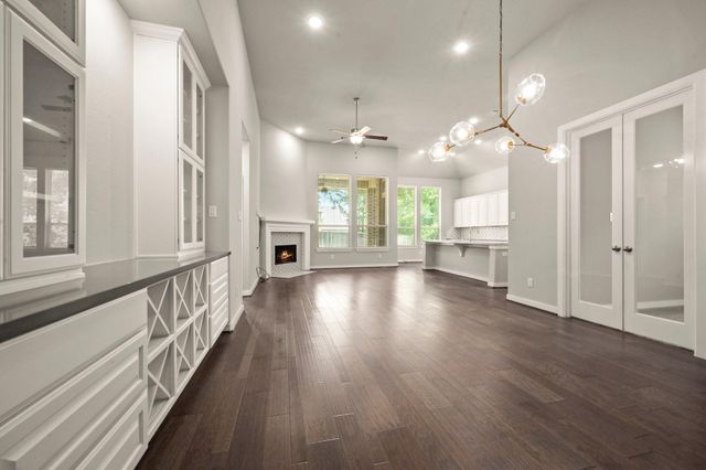 150 Mayfield Drive, Montgomery, TX 77316