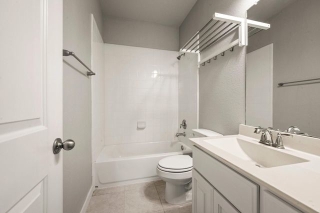150 Mayfield Drive, Montgomery, TX 77316