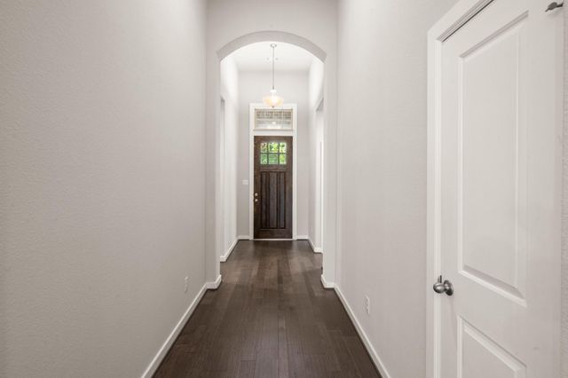 150 Mayfield Drive, Montgomery, TX 77316